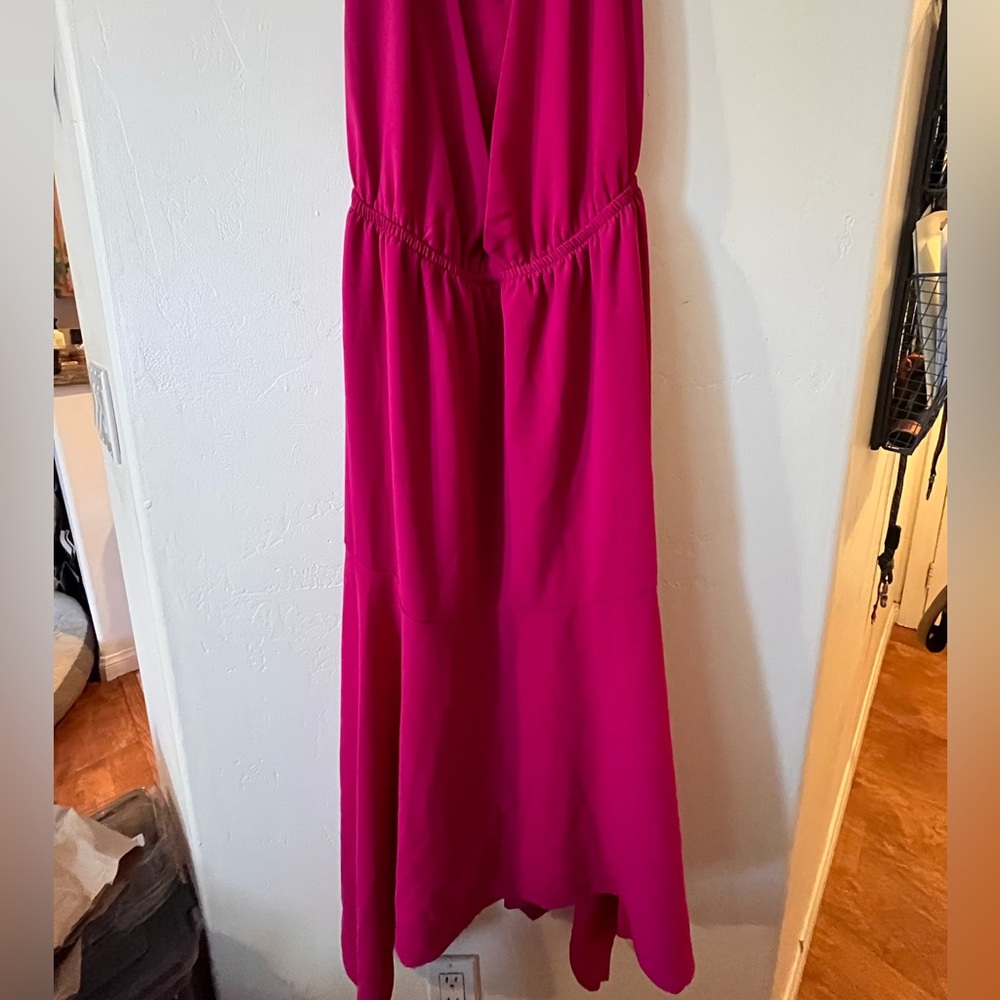 NWOT Fuschia Adjustable Midi Dress
